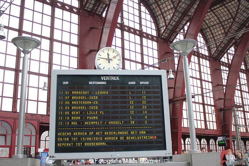 2010-08-02 (20) Antwerpen station.jpg